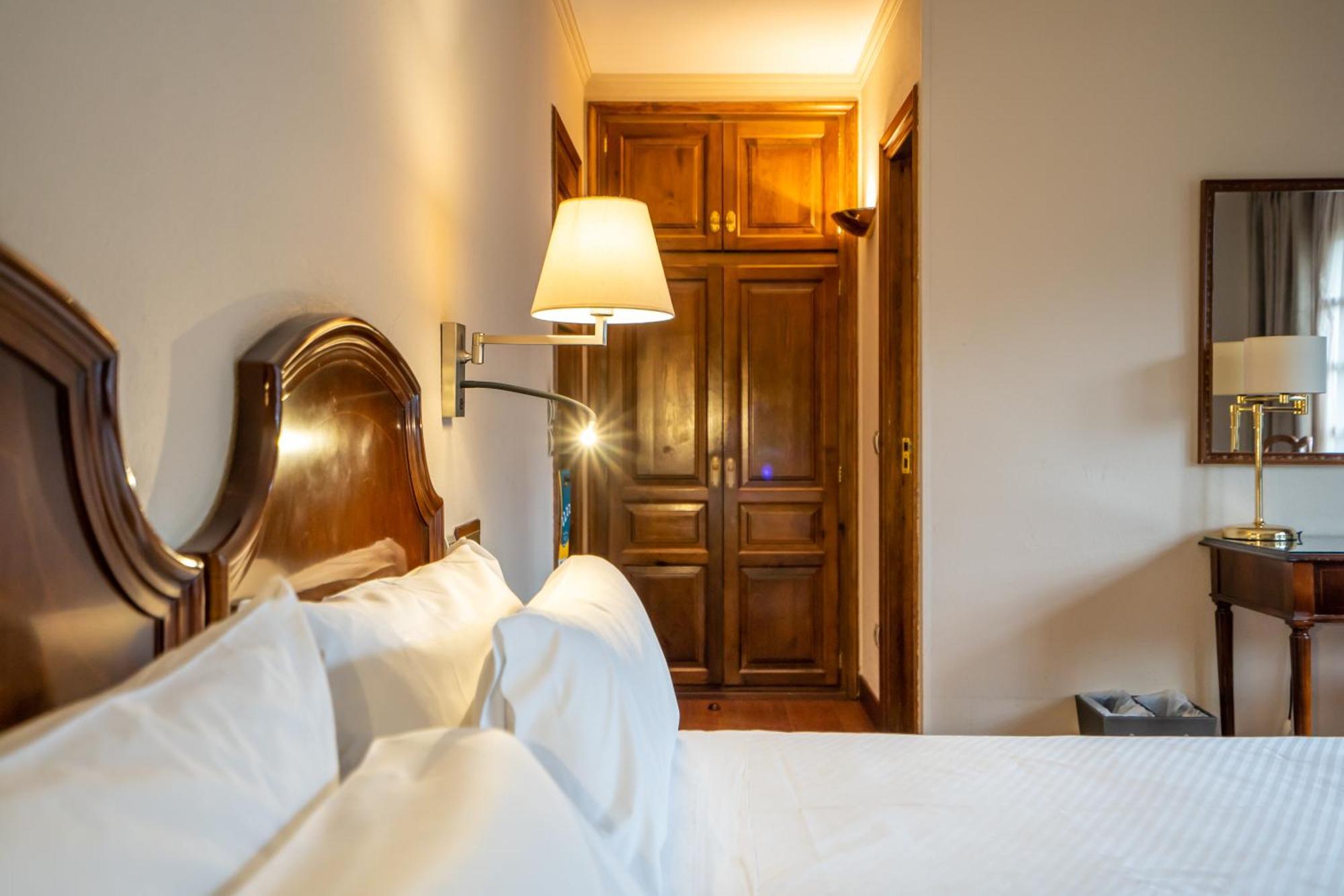 Abba Xalet Suites Hotel Sispony Eksteriør bilde